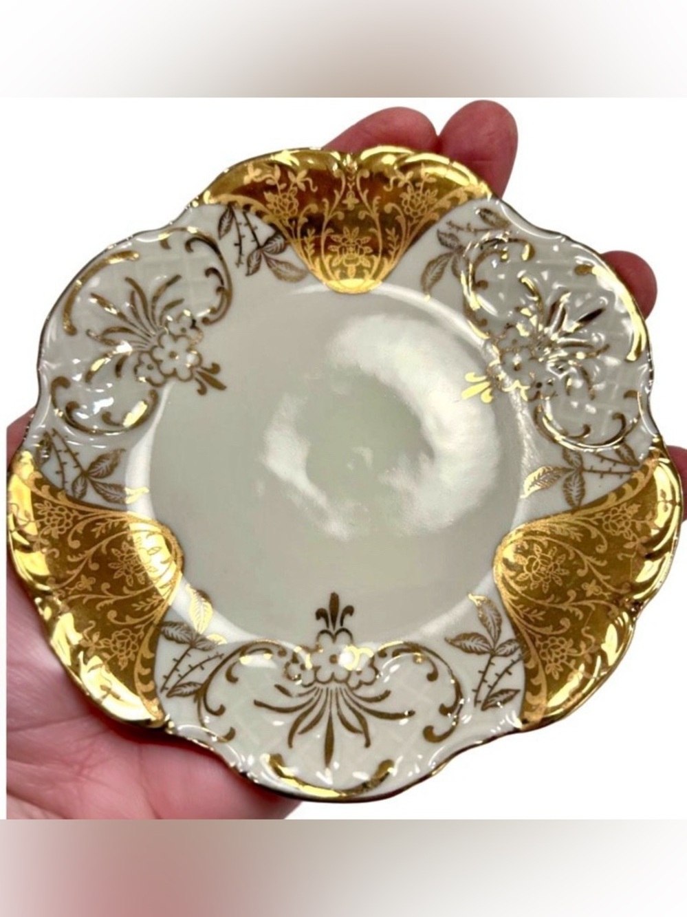 Vintage Porcelain Butter Pat Manufactured By Oscar Scholler & Co Bavaria Germany